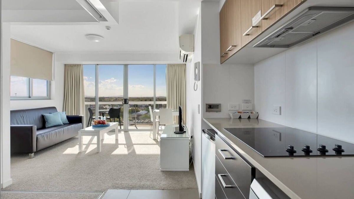 Mackay Apartment | Dual Key Apartment with Wifi Pool and Parking