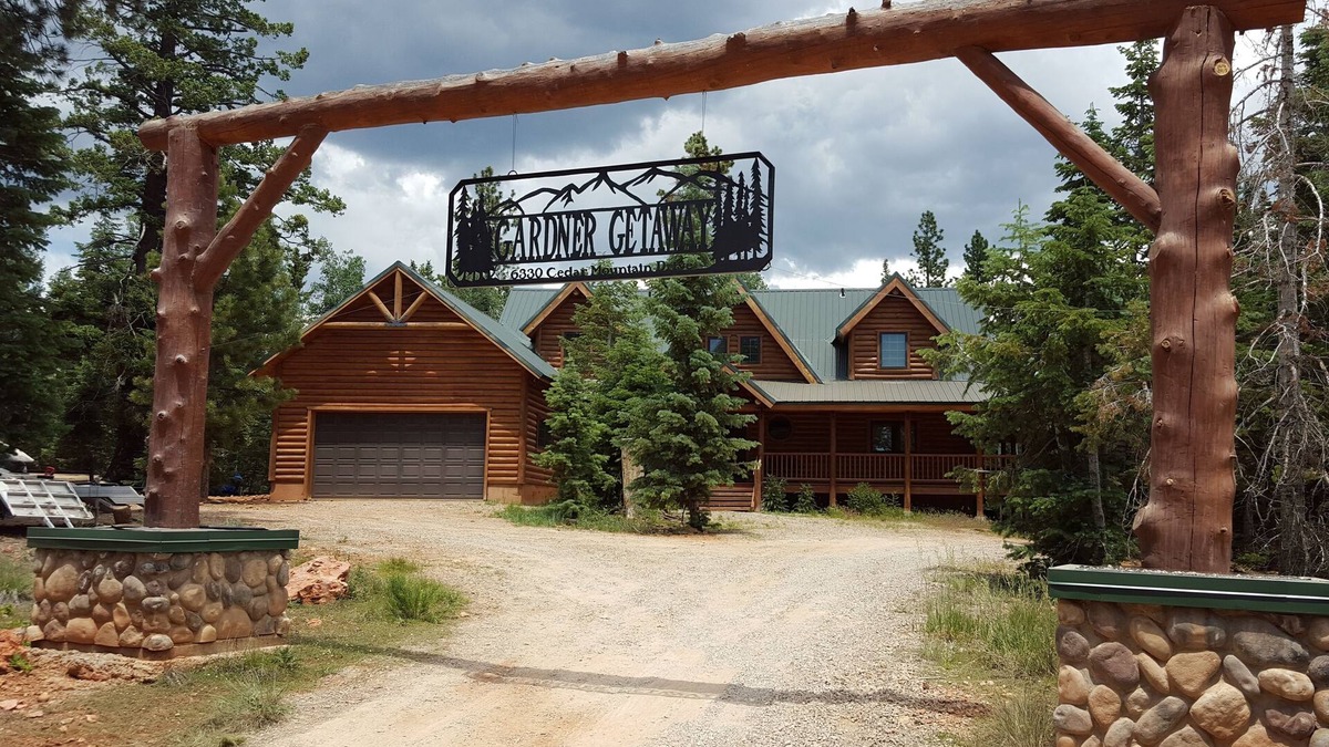 Meadow View Heights Cabin | Duck Creek Village Mountain