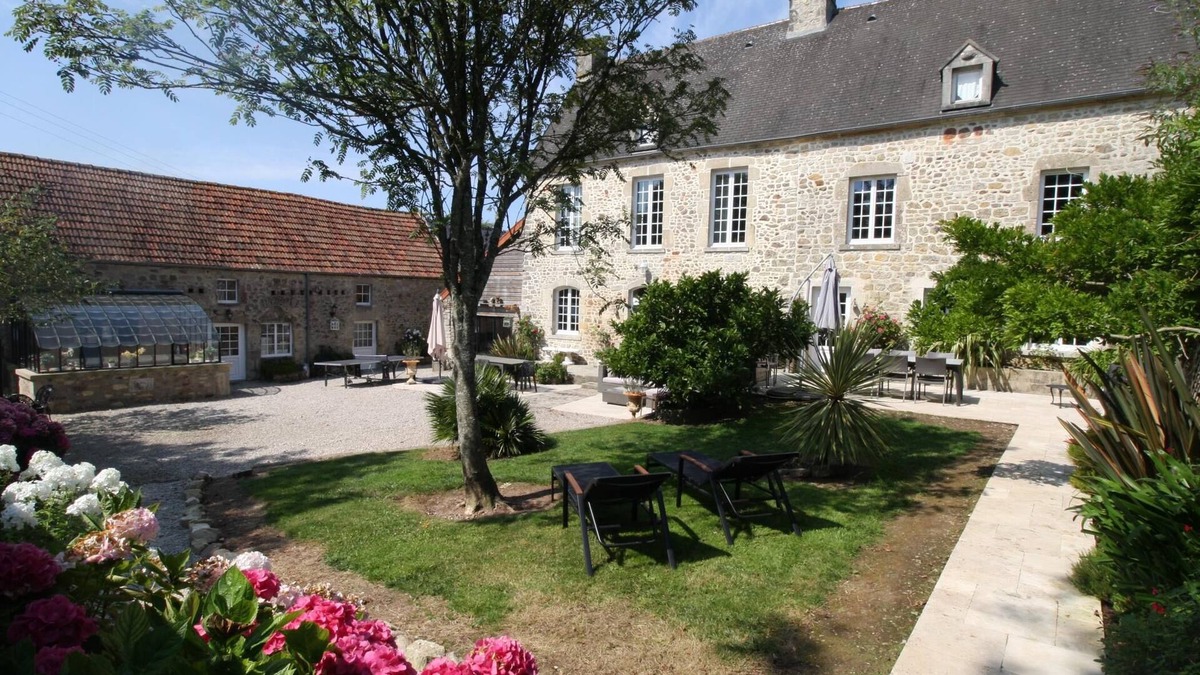 Tamerville Cottage | Duckerie 55 pers 5 Cottages : Jacuzzi, 15min Sea