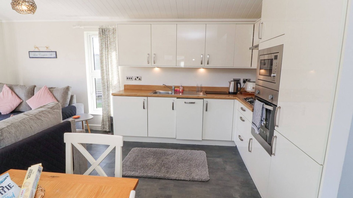 South Lakeland Leisure Village Cottage | Duckling Lodge