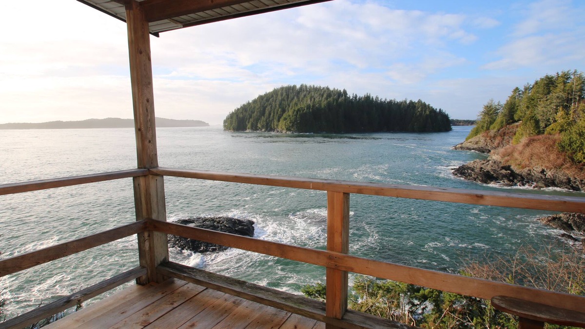 Tofino Hotel | Duffin Cove Oceanfront Lodging