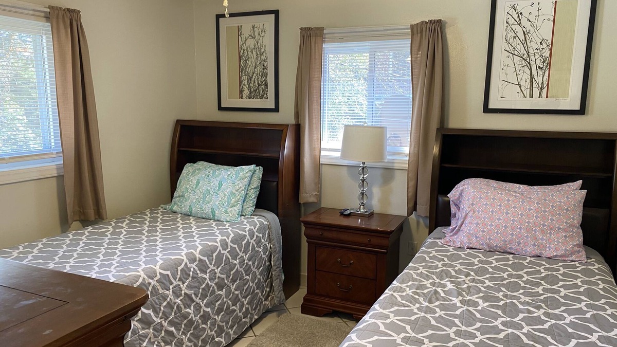 Durham Apartment | DUKE UNIVERSITY, DUKE HOSPITAL, NCCU & UNC - ALL IN THE FAMILY - BEST LOCATION