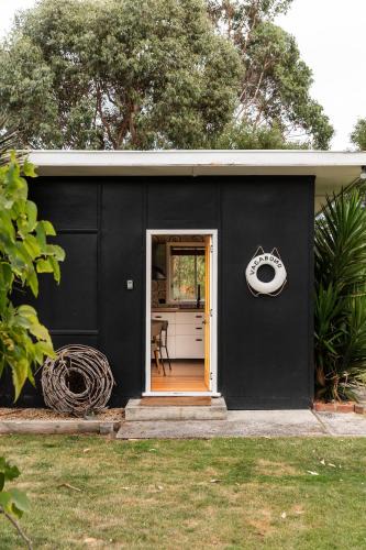 White Beach House | Dune Shack - Beachfront - Sauna - Pet Friendly