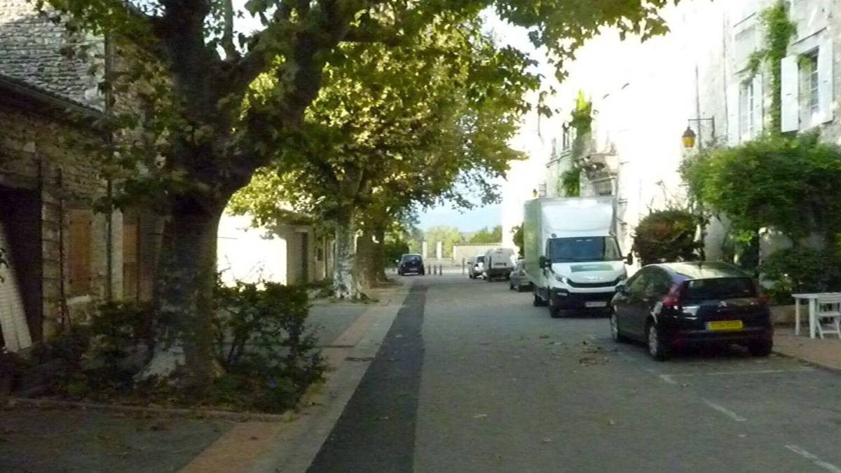 Saint-Gervais-sur-Roubion Apartment | Duplex apartment of 150 m2 in Drôme Provençale