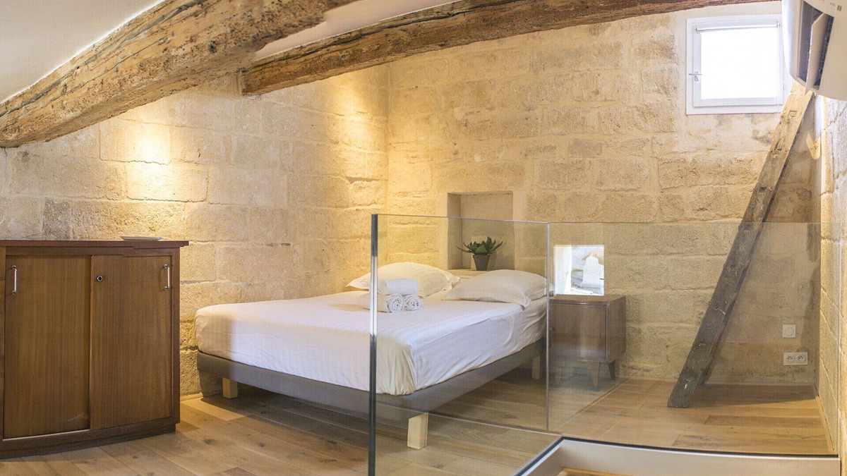 Montpellier City-Centre Apartment | Duplex église st roch - Première conciergerie