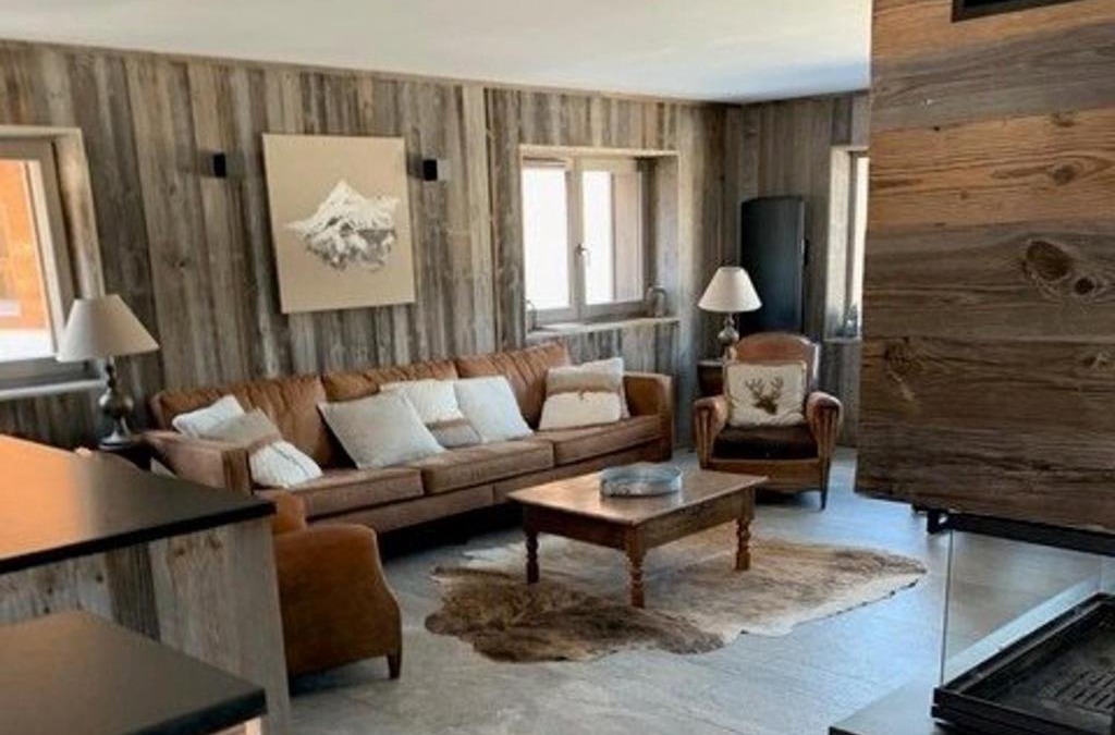 Crest-Voland Ski Chalet | Duplex 11 pers. au centre de Crest-Voland, cheminée, ski-room, wifi, non fumeurs - FR-1-733-36
