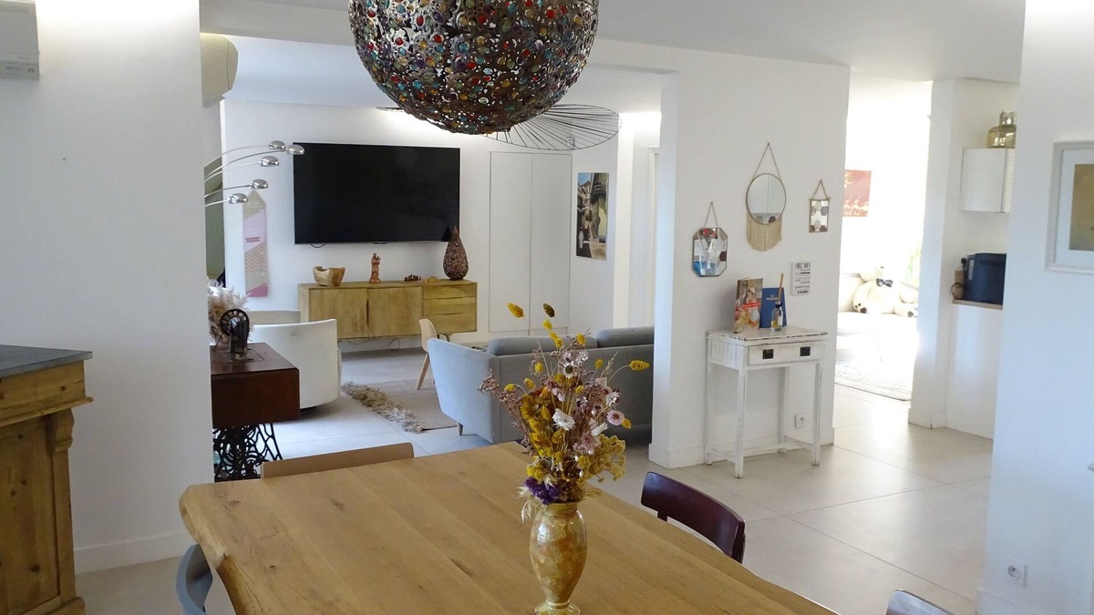 Le Cabot Apartment | Duplex 3 Chambres, 150 m², Avec Jardin et Parking