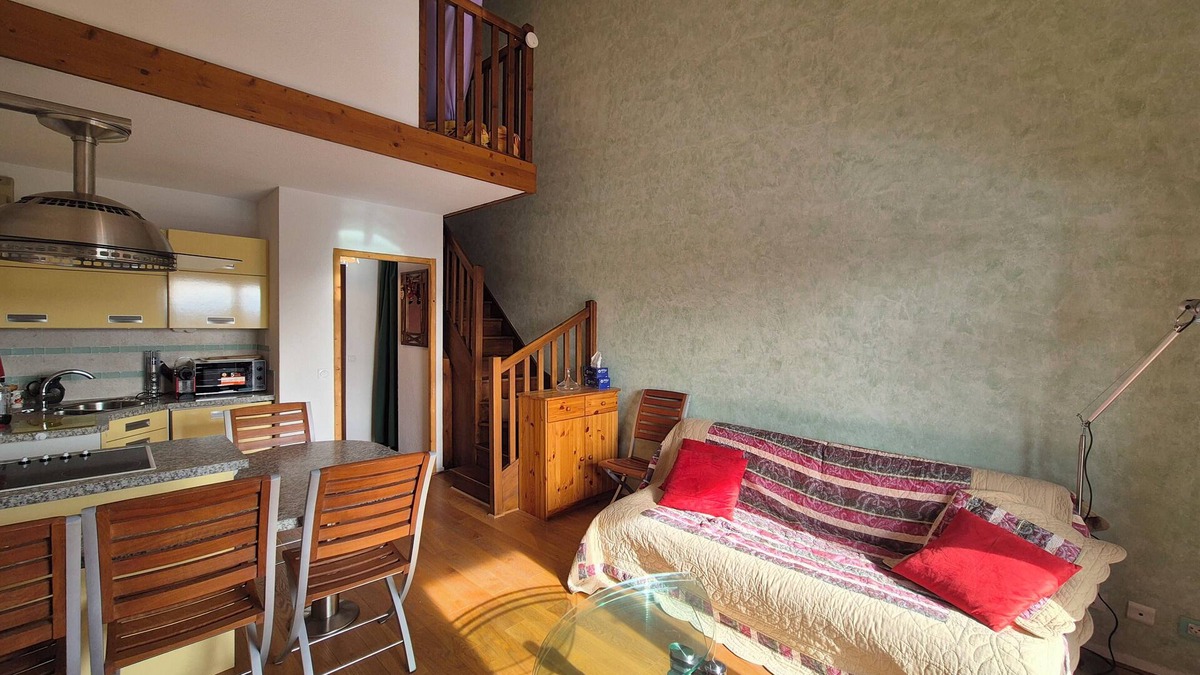 Les Deserts Apartment | Duplex at the Foot of the Slopes – Sleeps 6