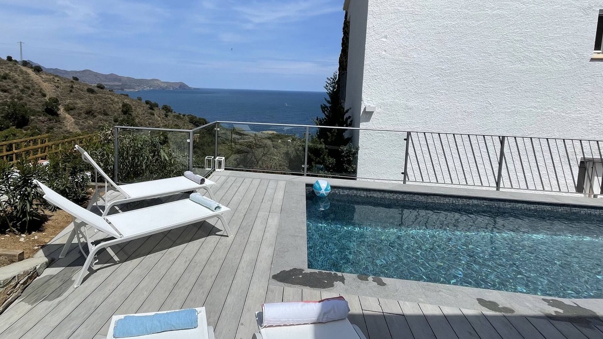 Beleser Villa | Duplex house (5 BR), swimming pool, 180° sea view, beach on foot