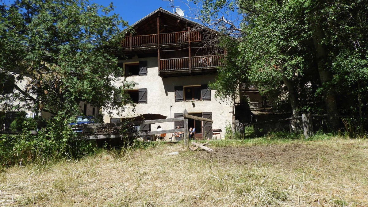 Molines-en-Queyras Apartment | Duplex mountain apartment for 4 people at the start of hiking and skiing trails