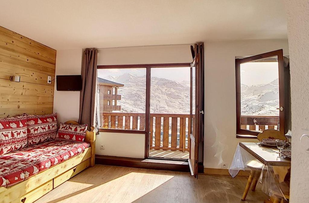 Reberty Apartment | Duplex rénové avec balcon, proche des pistes, TV, lecteur DVD, parking, commerces à 50m - FR-1-344-789