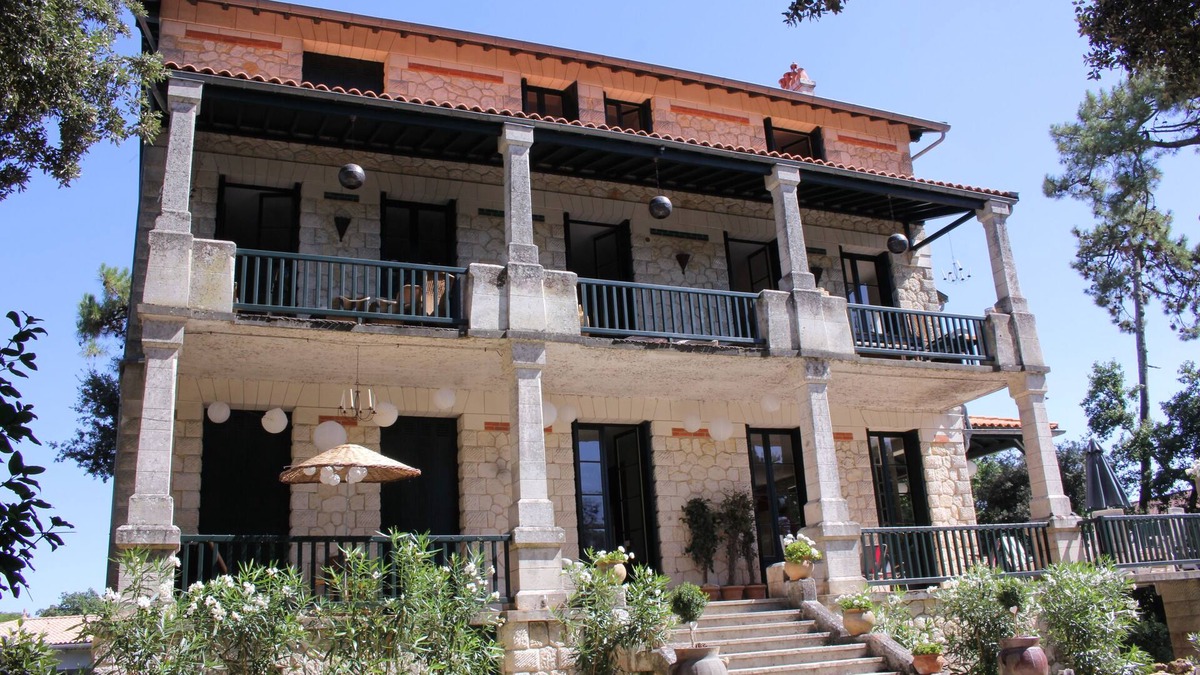 Pontaillac Villa | Duplex with garden, 8 sleeping, Villa 1928, 5mn walk from beach Pontaillac Royan