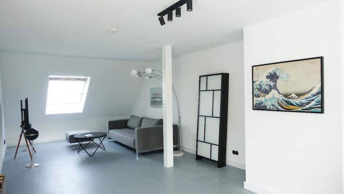 Oberbilk Apartment | DUS-Loft Summary: Enj