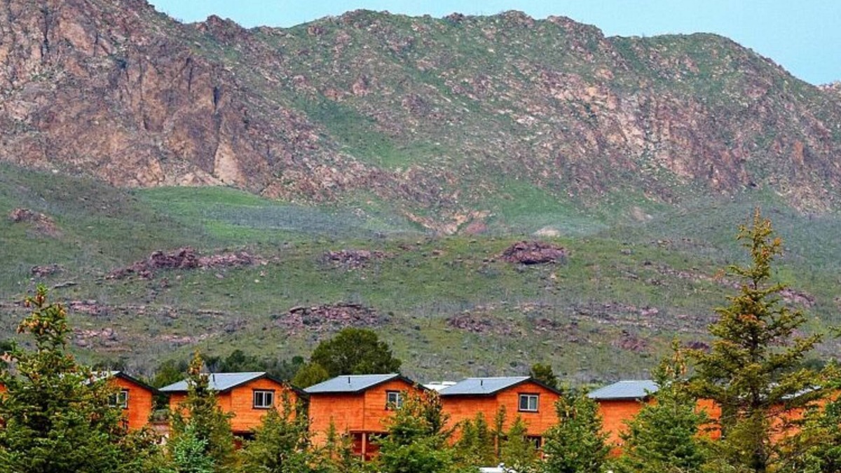 Dutch John Cabin | Dutch John Resort