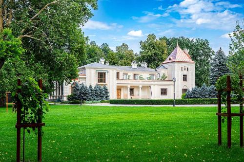 Tajecina Hotel | Dwór Ostoya Zielony Kompleks