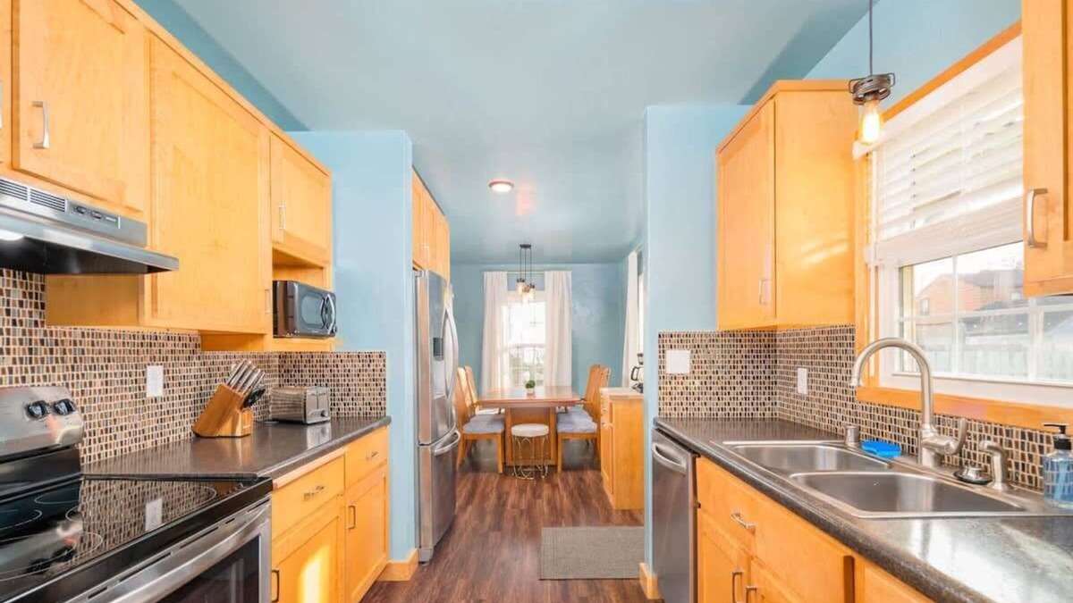 Menasha House | Eᴅɢᴇᴡᴀᴛᴇʀ Oᴀsɪs - Sleeps 8