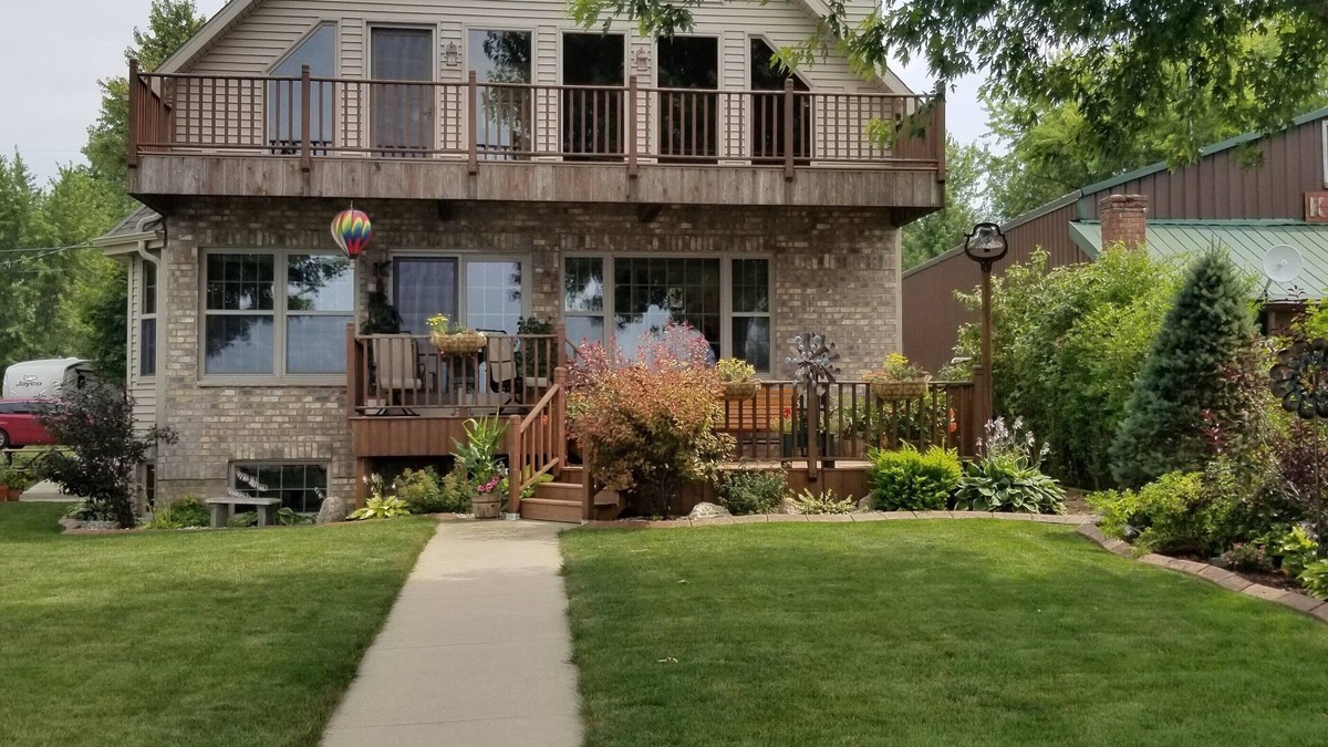 Winneconne House | EAA in 25 min's