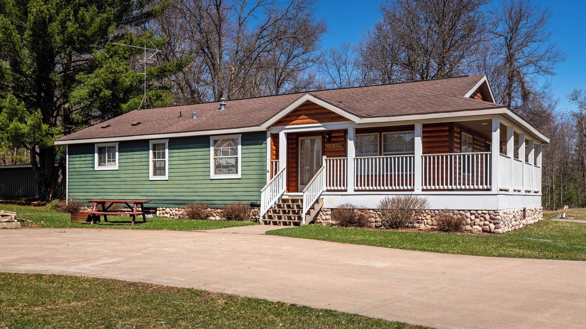 Neillsville Cabin | Eagle Cabin at the Riviera Resort in Neillsville, Wisconsin!
