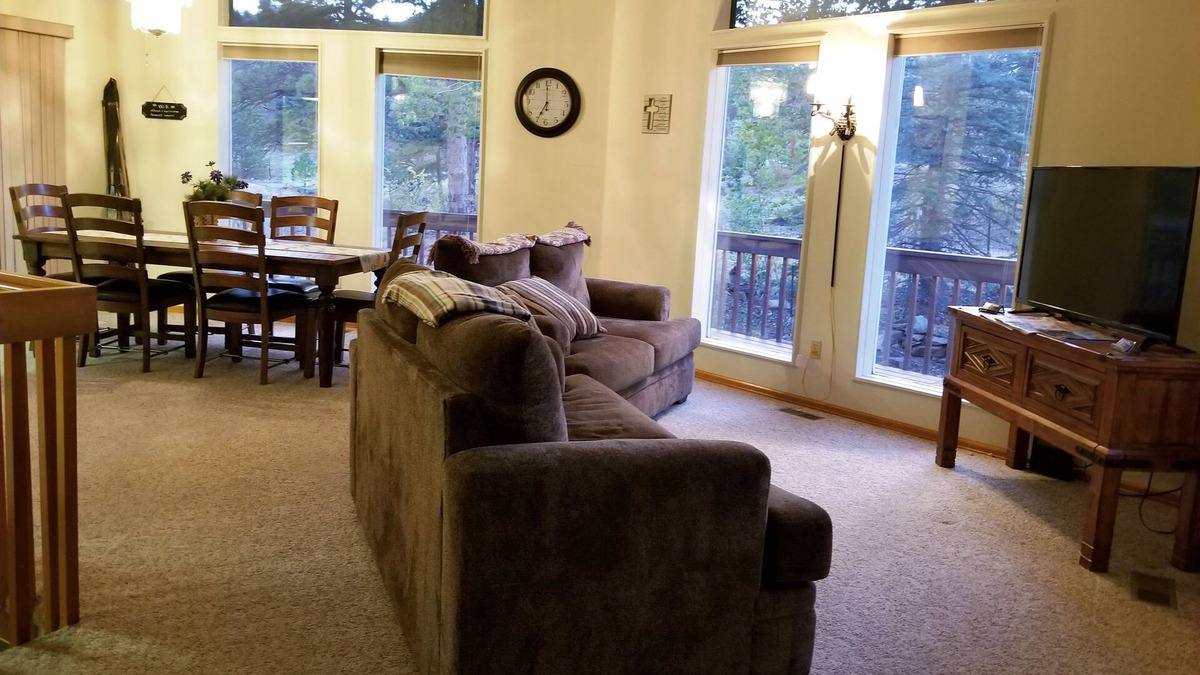 Carriage Hills House | Eagle Cliff Cottage Sleeps 6 (20-NCD0244)