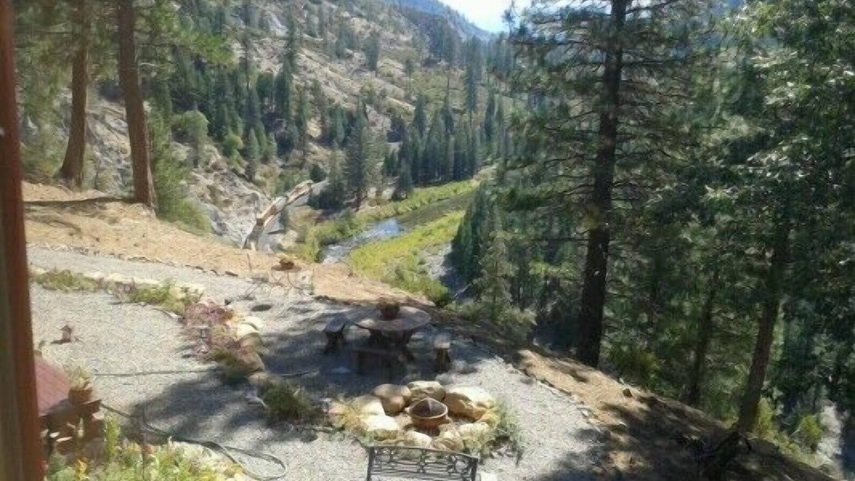 Blairsden-Graeagle Apartment | Eagle eye views of the Feather River canyon and mountains surrounded by forest
