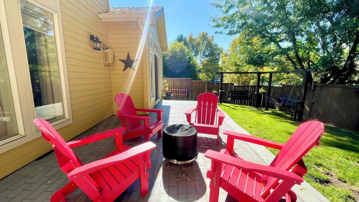 Eagle House | Eagle's Landing: Spacious 5BR Home w/Office, Dog Door & Nearby Family Park!