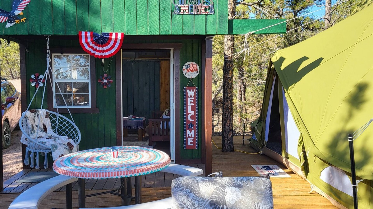 Hot Springs Cabin | Eagle's Nest Cabin/Sibley4 Tent combo @EvansCliff hot tub canyon views
