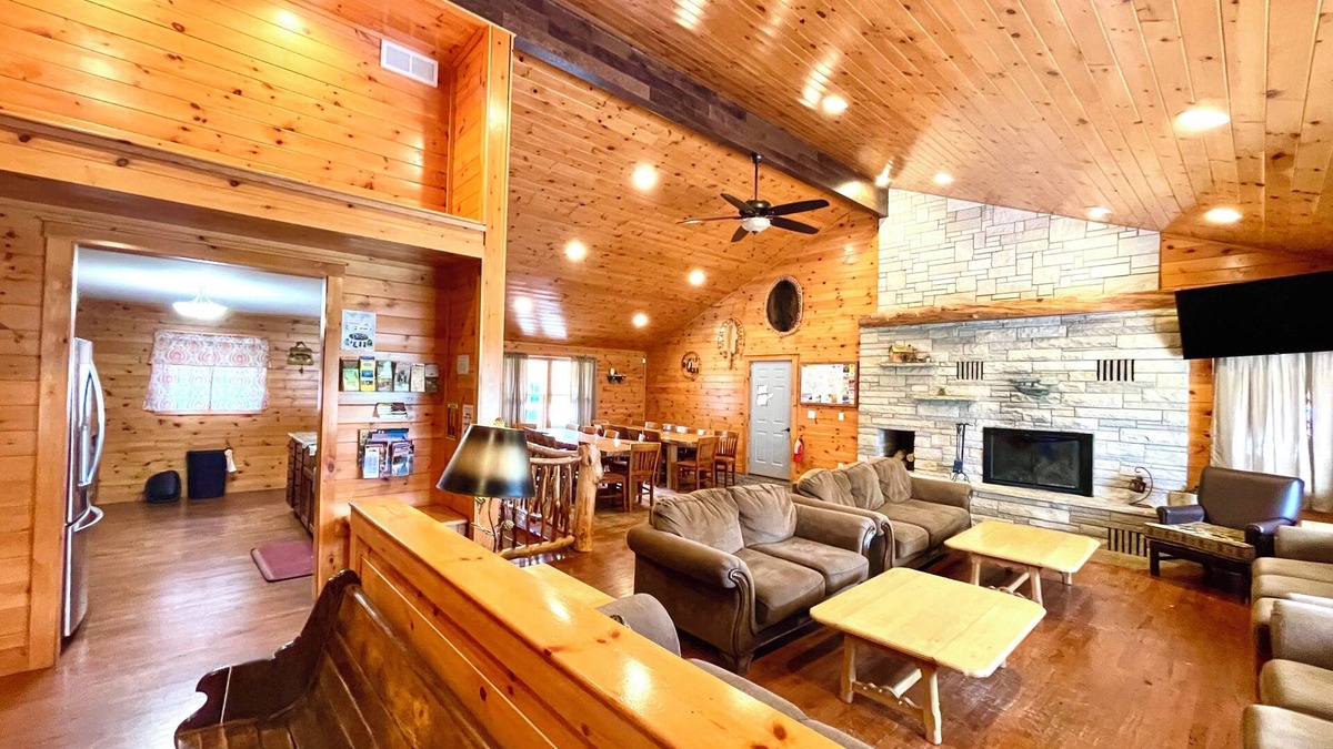 St Germain Resort | Eagle's Nest Retreat with 14bedrooms and 5.5baths in beautiful Saint Germain WI