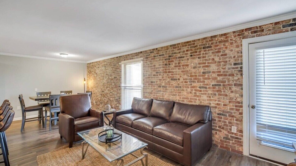 Statesboro Apartment | Eagle's Nest - Spacious Loft Downtown - Near GSU!