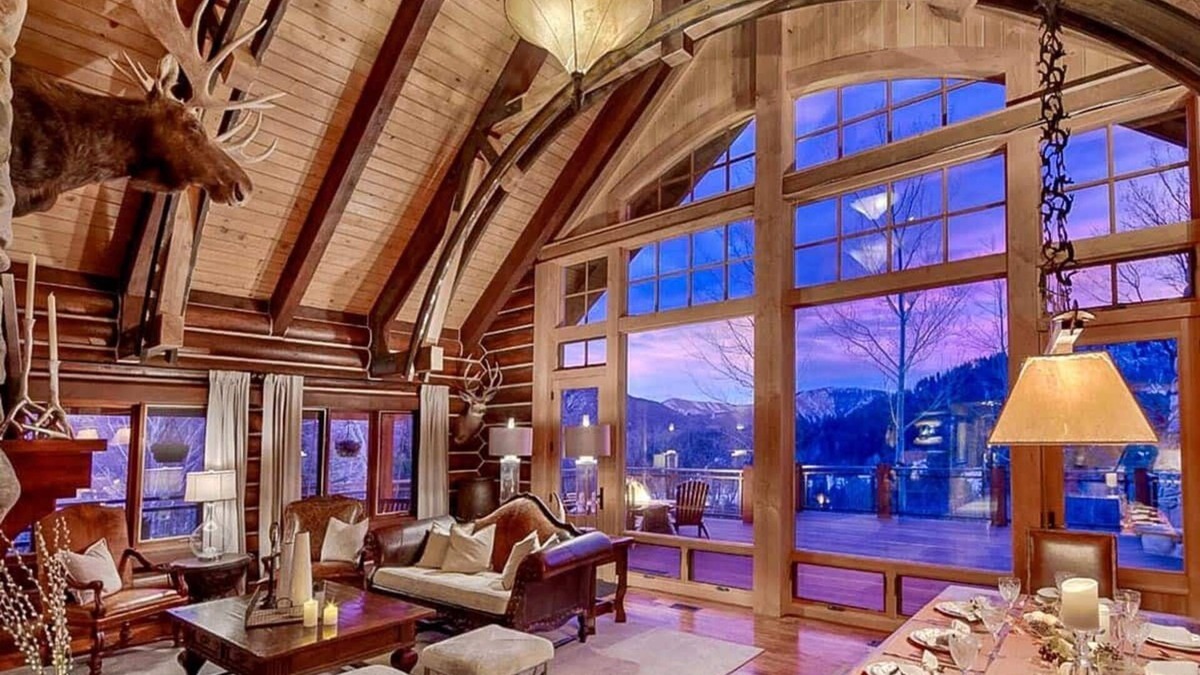 Sundance Cabin | Eagles Nest Luxury Retreat, Views, Hot Tub, Walking distance to Resort