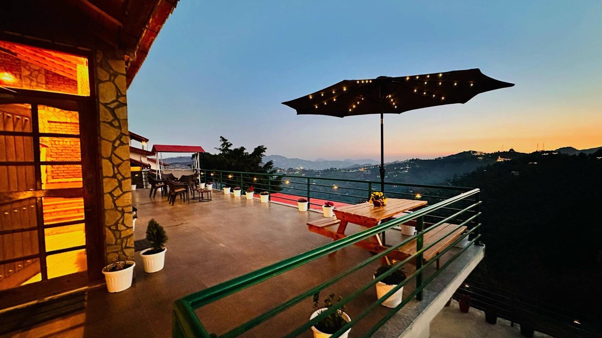 Mukteshwar Villa | Earthview Stays - Colonel's Retreat , Mukteshwar : A serene Mountain escape .