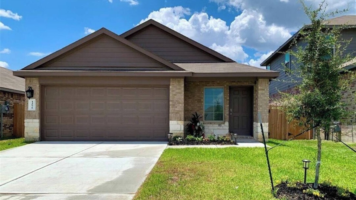 Montgomery County House | Earthy 3 Bedroom Oasis with Community Pool, Near Adventure Park