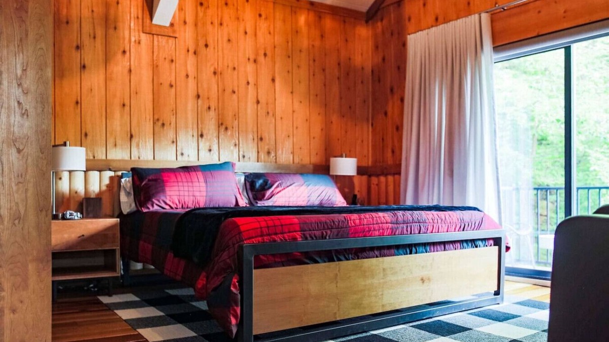 Maple Hill Cabin | East Bank on Mill Creek Lodge