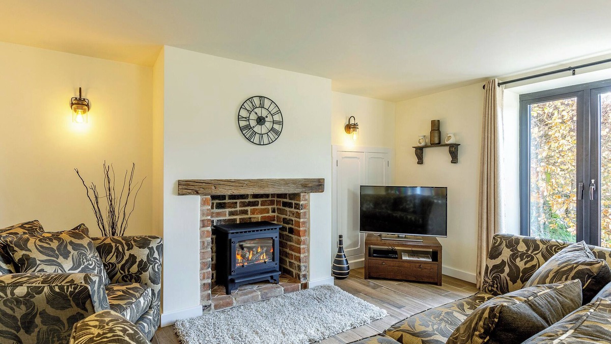 Highbridge Cottage | East Cottage - UKC4432