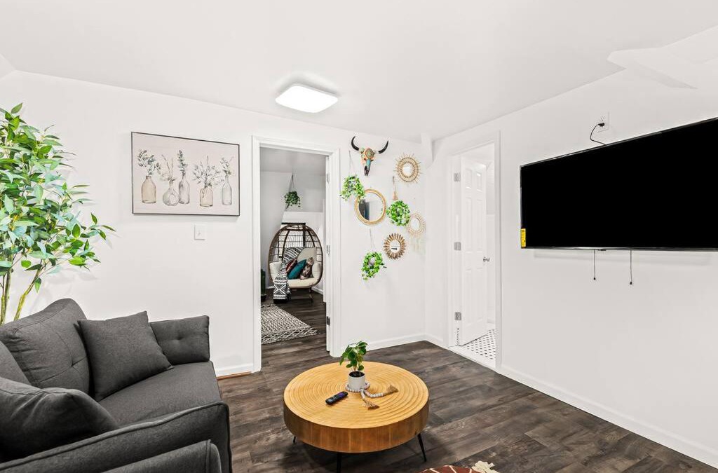 Detroit Apartment | East Grand Marrakesh