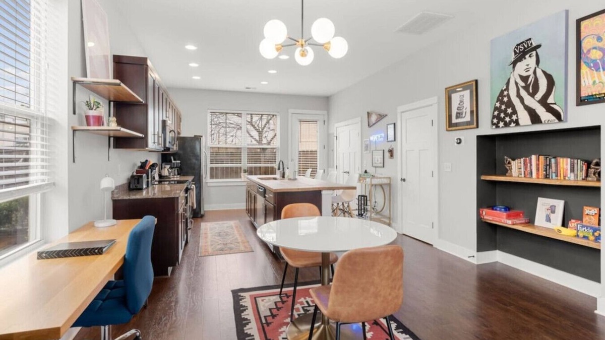Inglewood House | East Nash Haven: Coffee, Cocktails, Sleeps 6!