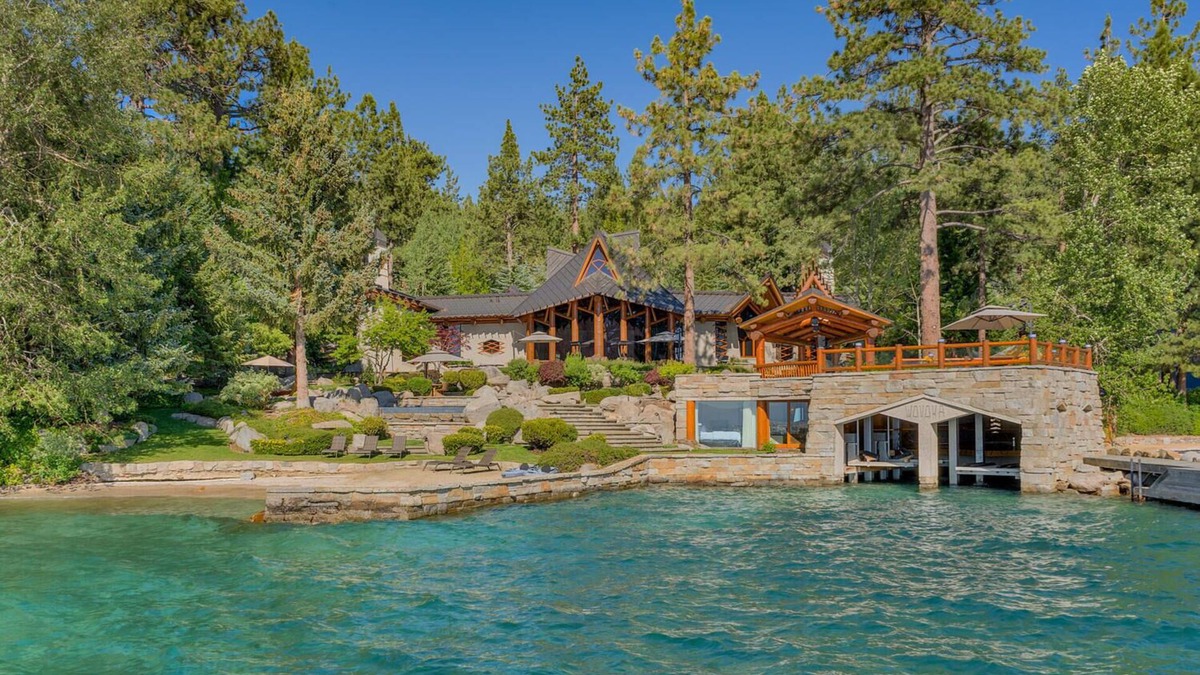 Lincoln Park House | East Shore Estate | Infinity Pool & Boathouse - Wovoka