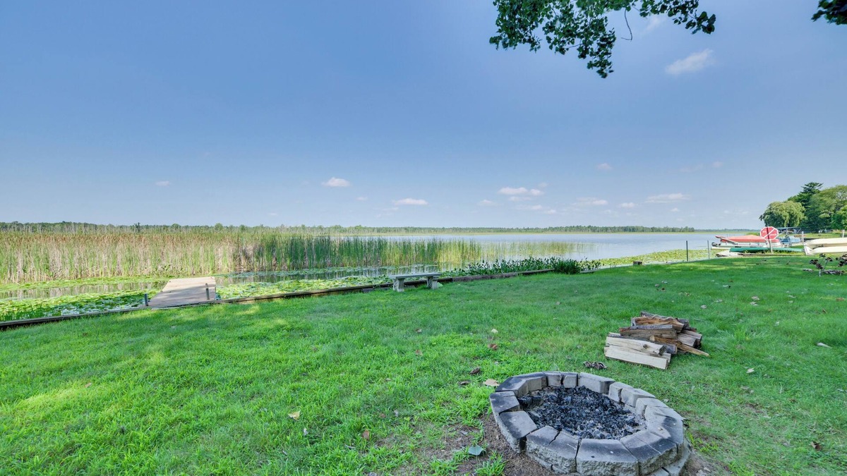 Tawas City House | East Tawas Lakefront Getaway w/Kayaks + Deck