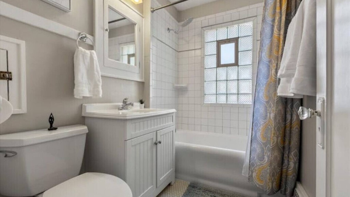 Wauwatosa House | East Tosa Gem!nn
