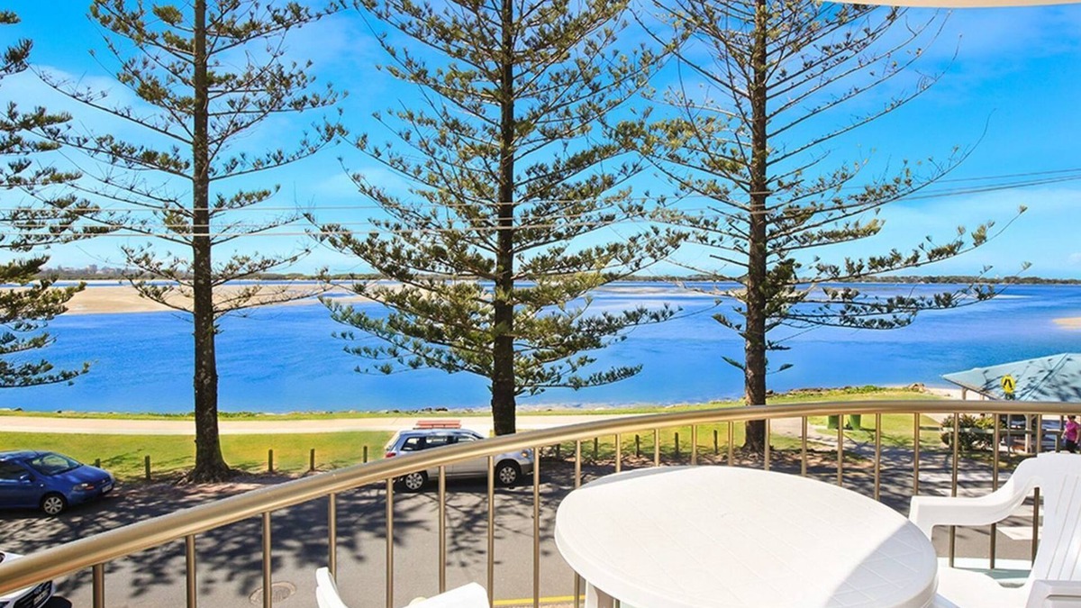 Golden Beach Apartment | Eastbourne U4, 80 Esplanade, Golden Beach