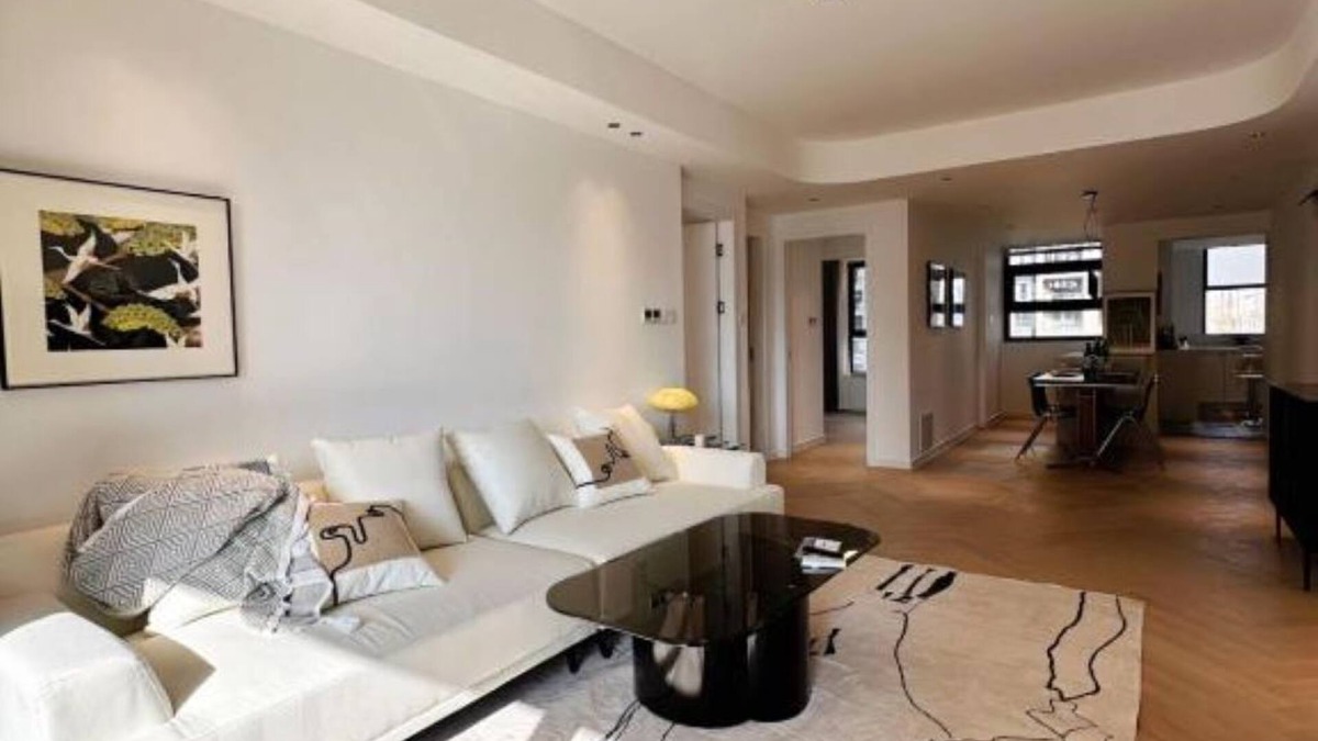 Huangpu Apartment | Eastern Hub - Bund Branch Yongye house Designer Deluxe Three bedrooms nice view