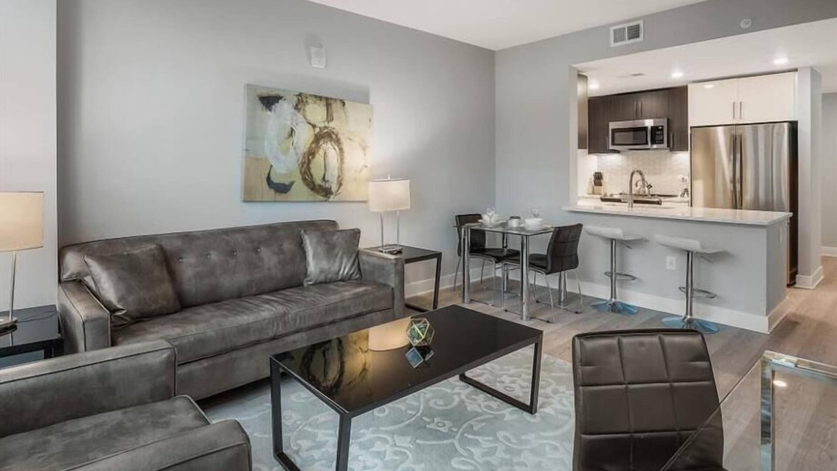 Woodmont Triangle Apartment | Easy commute to DC! | Spa & Pool | Near Bethesda Station | by GLS
