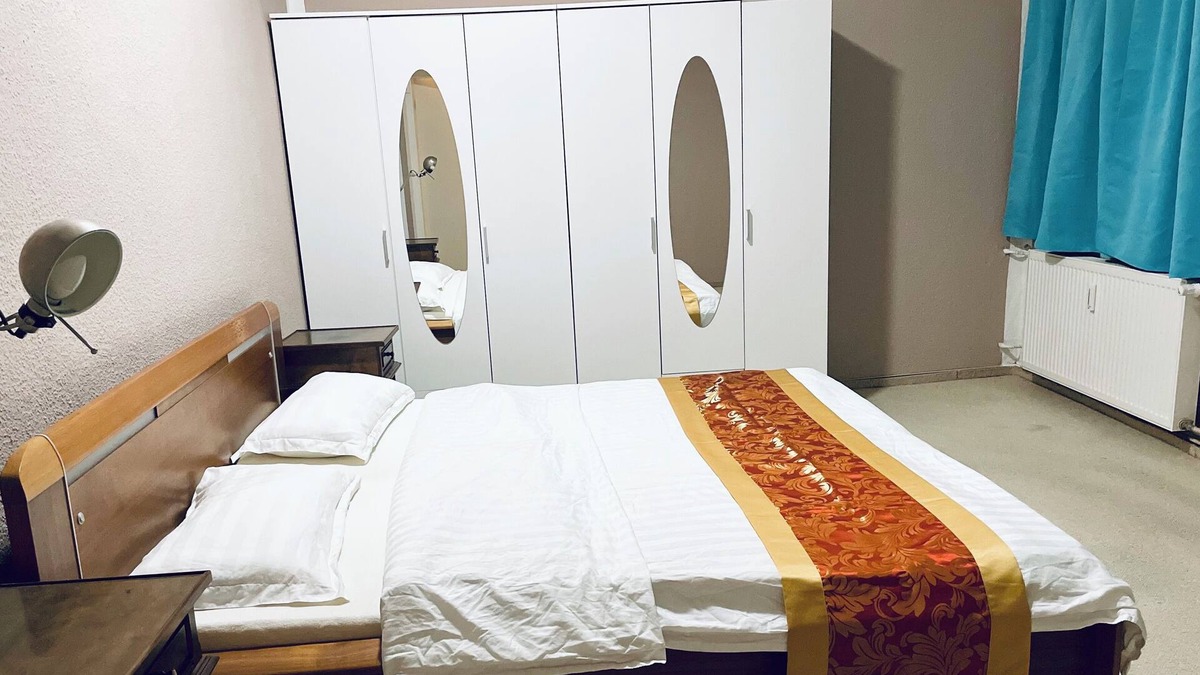 Seevetal Apartment | Easy Home 20 minutes to Hamburg main station