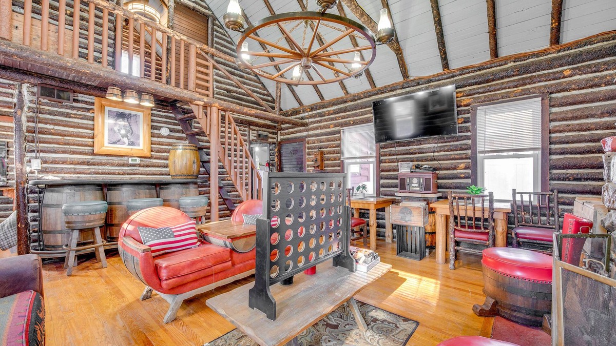 Blakeslee House | Easy Interstate Access: Original Poconos Log Cabin