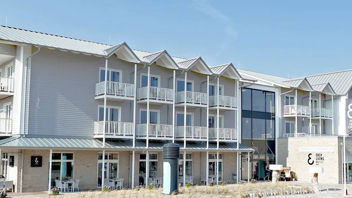 List Hotel | Easy Living Hotel