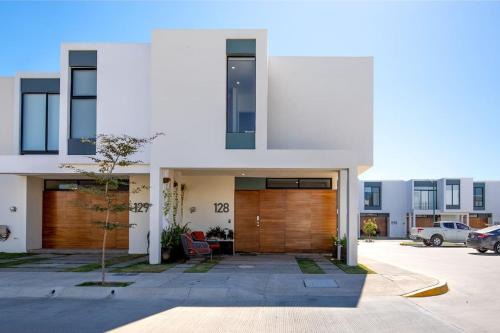 Puerto Vallarta House | Ebano Residential