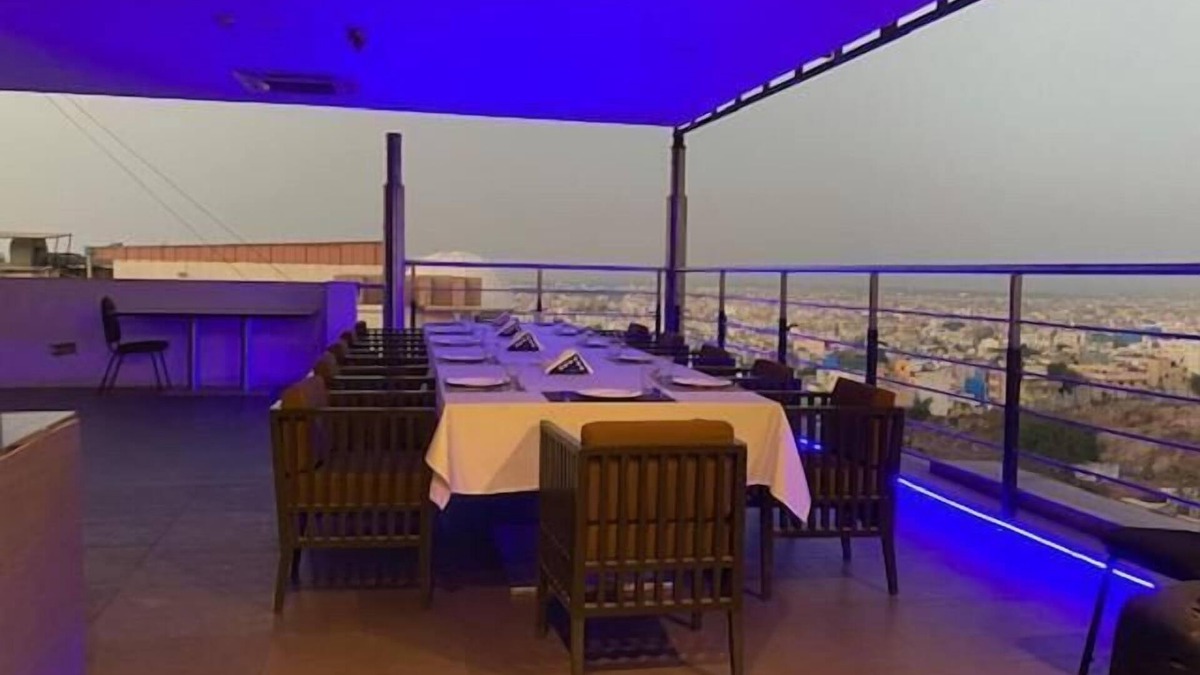 Jubilee Hills Hotel | Ebony Boutique Hotel