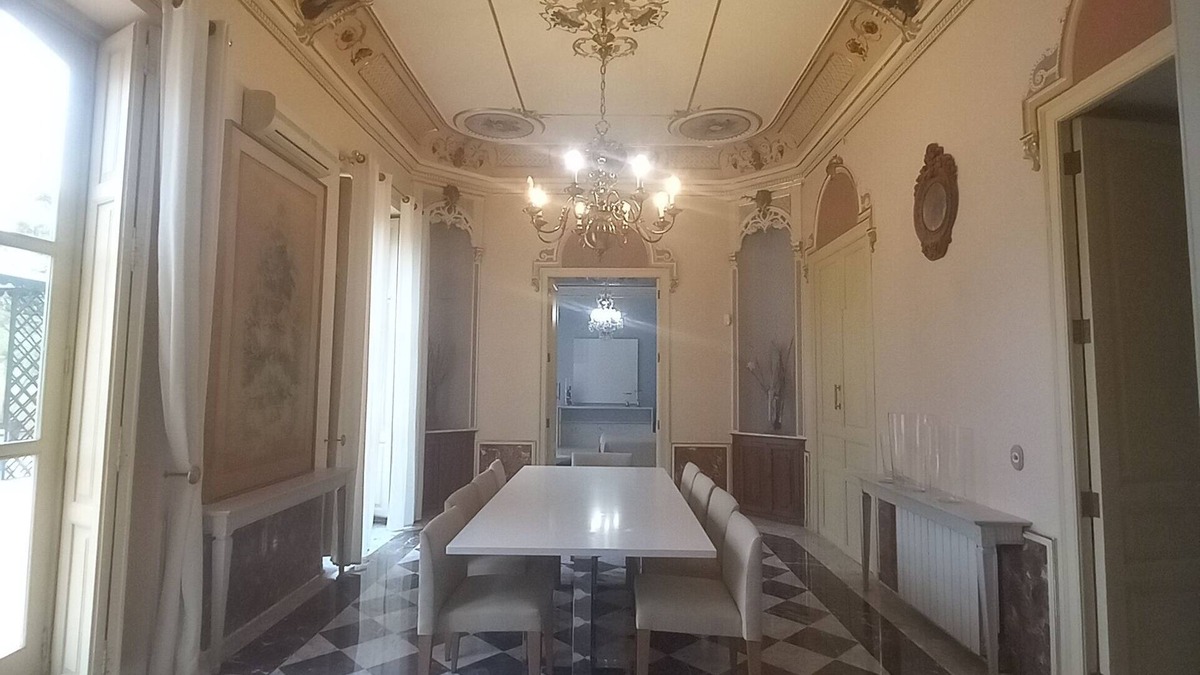 Barrio del Carmen House | Echeveste Mansion