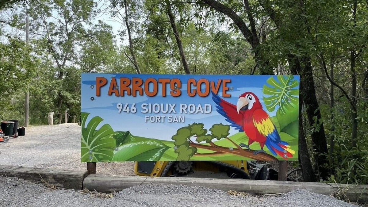 Saskatchewan Cabin | Echo Lake Lakefront Cabin in picturesque Qu’Appelle Valley,