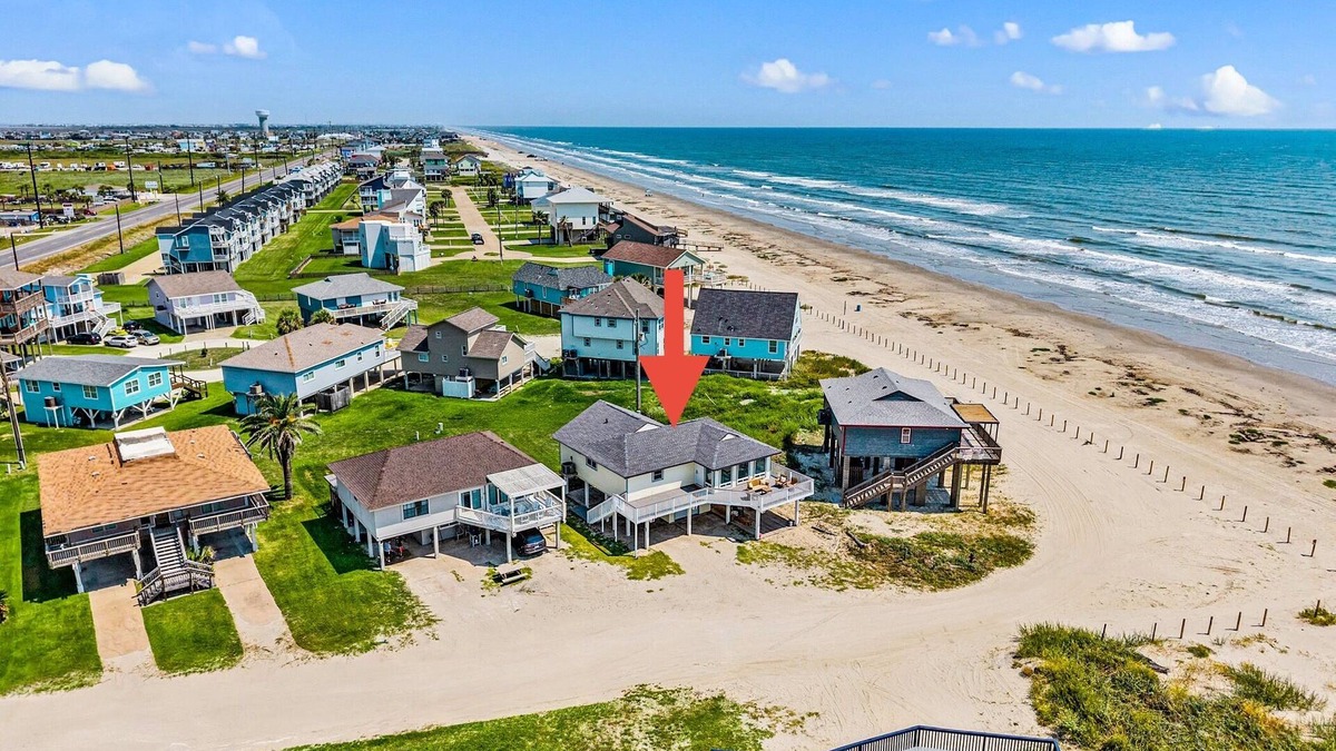 Galveston House | Echoing Pearl- Your Perfect Beach Getaway, Steps Away from the Beach!