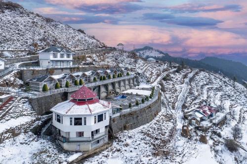 Shilon Bagh Resort | Echor - The Koti Village Resort Kufri